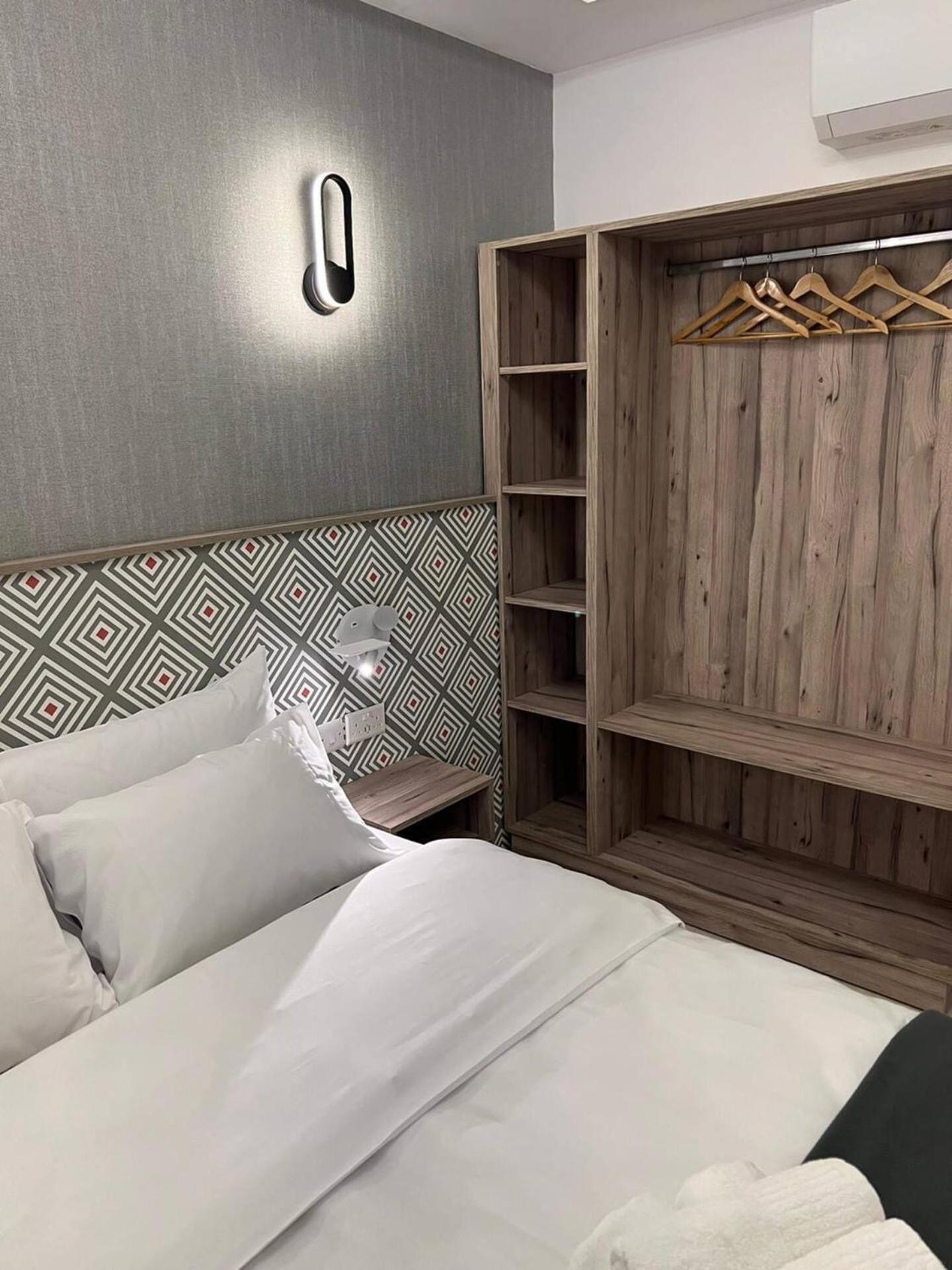 Minerva By Homely Appartement